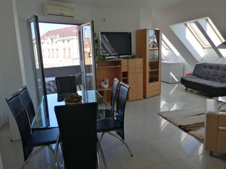 Apartman Natasa 3 Vrsac Exterior photo